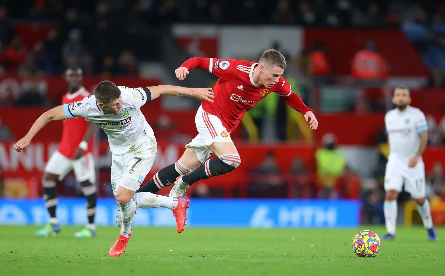 Match officials confirmed for Burnley vs Manchester United